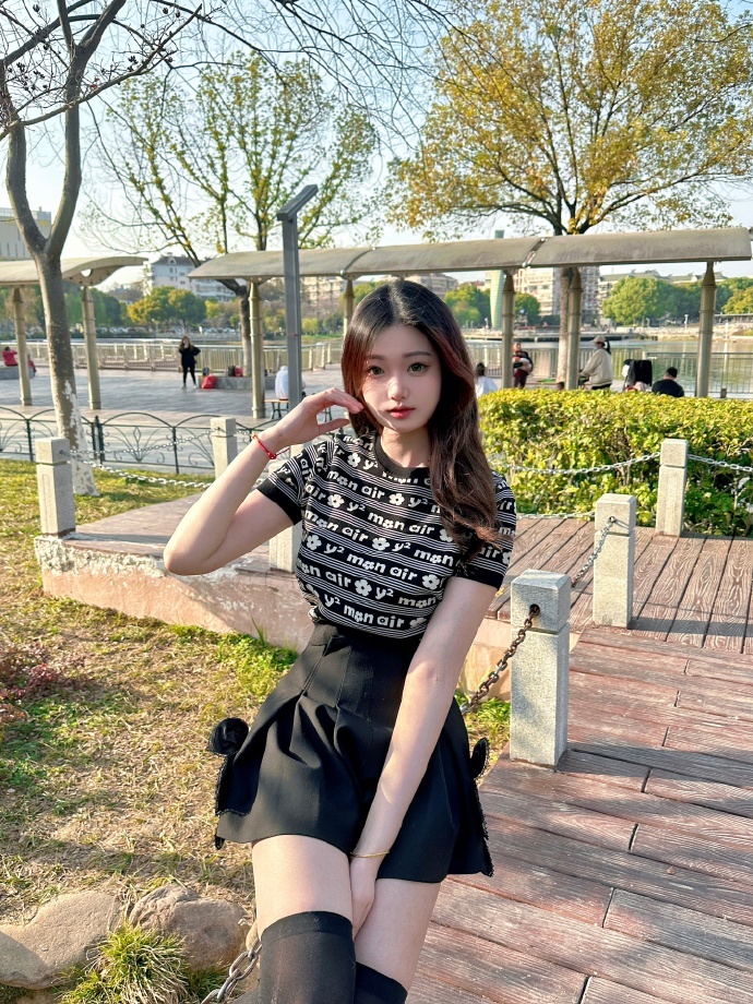 名侦探柯南：贝克街的亡灵 封面